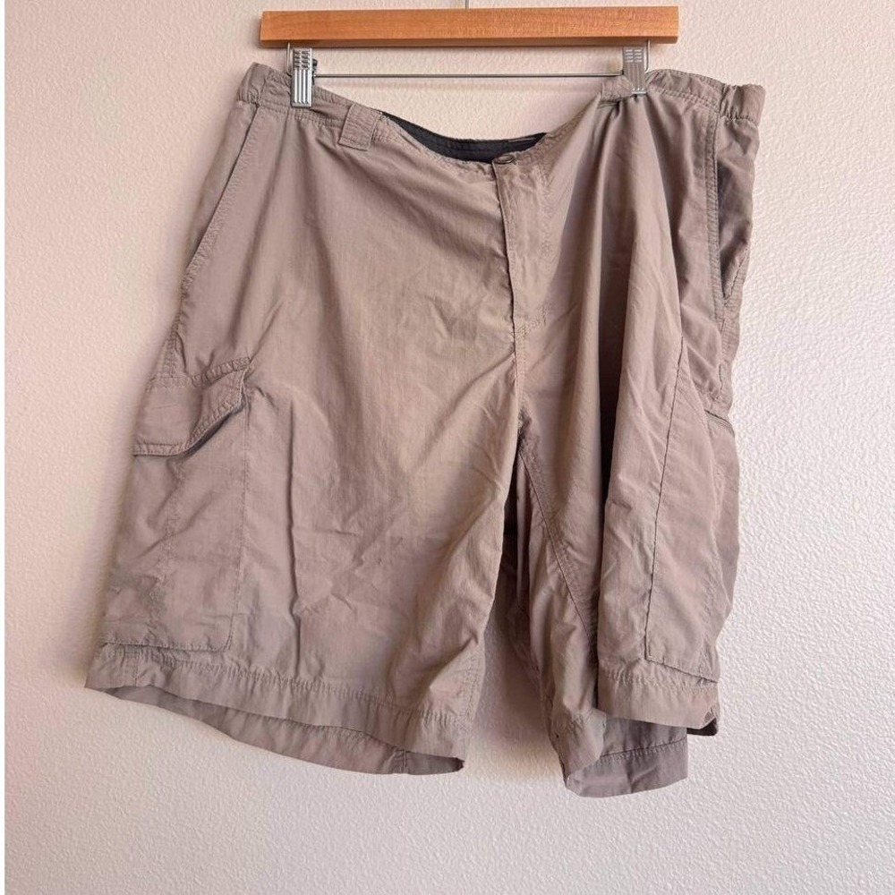 Columbia Khaki Cargo Shorts 40 Utility Gorpcore Hiking Outdoor